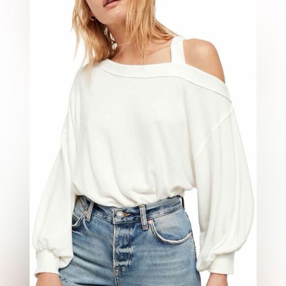 Free People Flaunt It Ivory Cold Shoulder Top Balloon Sleeve Slouchy Pullover